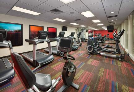 Courtyard by Marriott Times Square West - 23