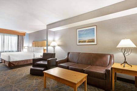 Best Western Plus Grantree Inn - 108