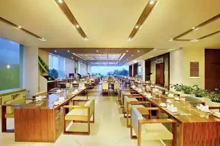 a La Carte Da Nang Beach - 18