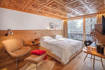 Swiss Alpine Allalin - 72
