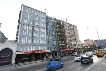 Life Corner - 0