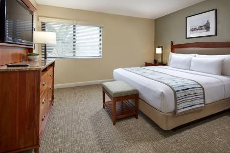Glorietta Bay Inn - 86