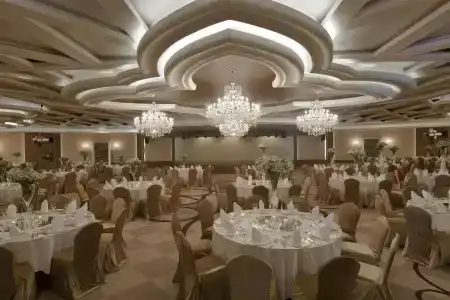 Delphin Imperial Lara - 44