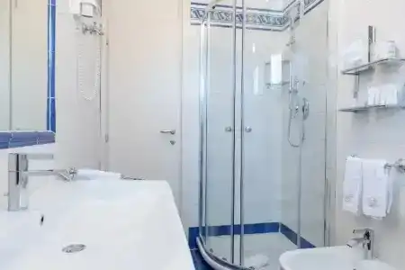 Globus, Sure Hotel Collection by Best Western - 56