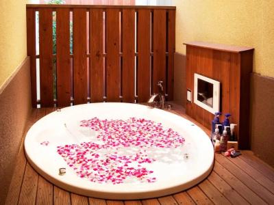 & Spa Lotus (Adult Only) - 107