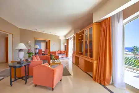 Parrotel Beach Resort - 7
