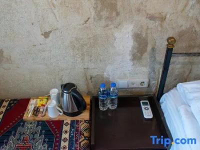 Caravanserai Cave - 223