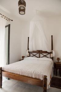 Quartara Boutique - 36