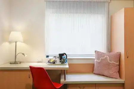 ibis World Square - 56