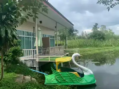 Sleepy Lagoon - 36