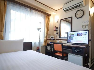 Toyoko Inn Tsuruhashi Ekimae - 24