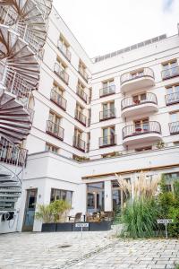 Gold Palais - 0