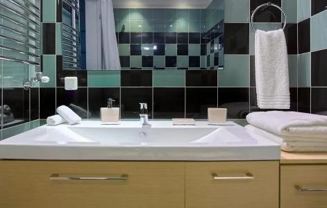 Scale Suites - 110