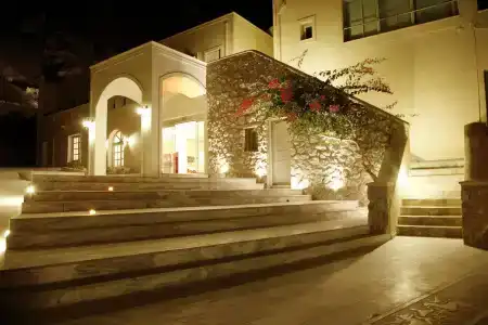 Antinea Suites & Spa - 0