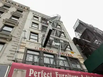 Bowery Grand - 0