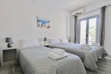 Anny Studios Perissa Beach - 2
