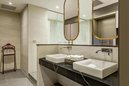 Le Sands Oceanfront Danang - 130
