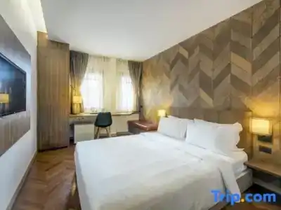 The Posh Phayathai - 52