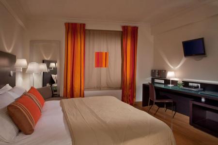o&b Athens Boutique - 74