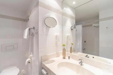 Ramada by Wyndham Hannover - 26
