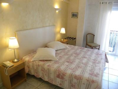 Anglade - 3