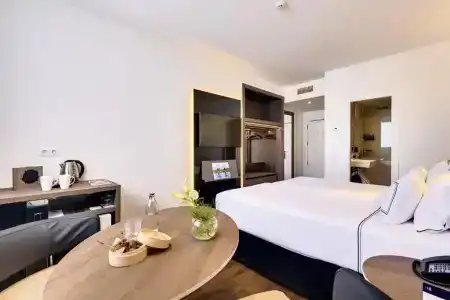 Melia Madrid Serrano - 67