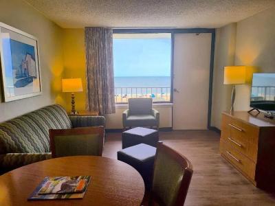 The Barclay Towers and Resort - 5