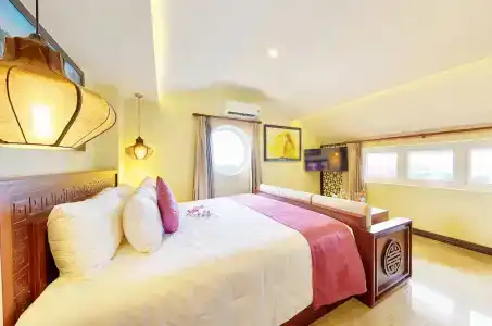 River Suites Hoi An - 44