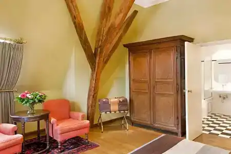 Martin's Relais - 64
