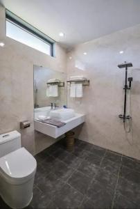 Sea Star Resort - 14