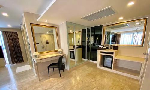 The Sanctuary Phratamnak - 64