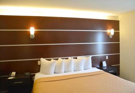 Days Inn & Suites by Wyndham - 19