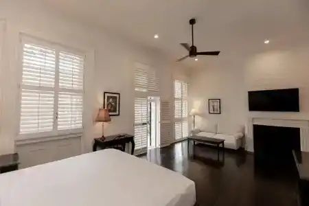 Royal New Orleans - 41