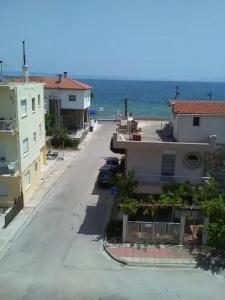 To Giouli - 19