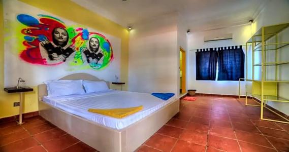 Funky Flashpacker - 130