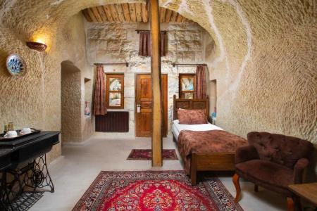 Romantic Cave - 19
