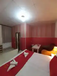 Lind Hostel and Guest House - 33