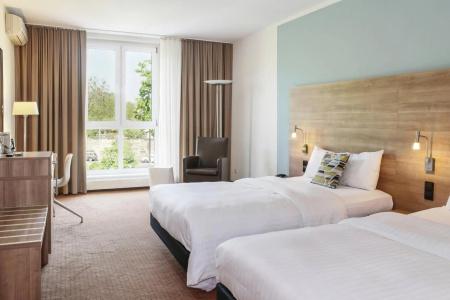 Courtyard by Marriott Dresden - 43