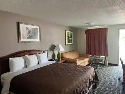 American Inn - 35