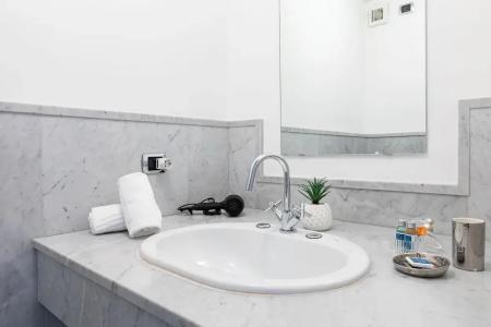 b&b Too Cute 2b Str8 - 105