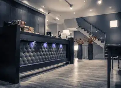 Boutique Lumiere - 11