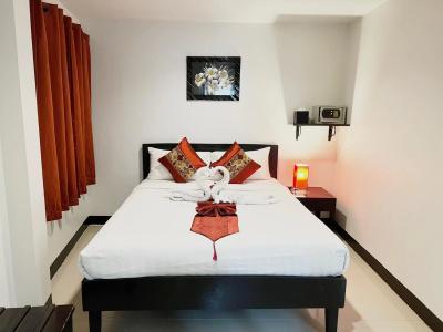 Silver Resortel - 13