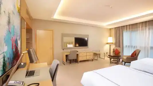 Grand Cosmopolitan - 40