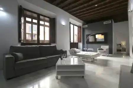 Elvira Suites - 97