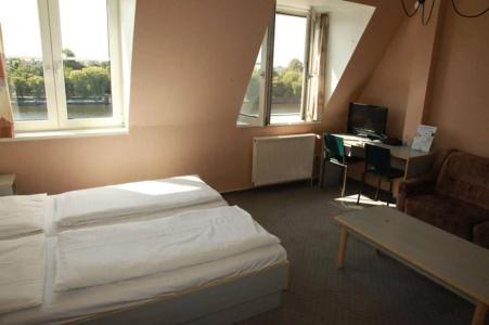 Indigo Berlin - East Side Gallery, An Ihg Hotel - 1
