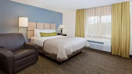 Sonesta Simply Suites Charlotte University - 6