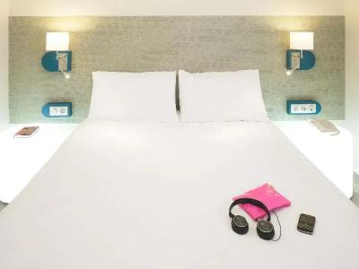 ibis Styles Tours Centre - 81