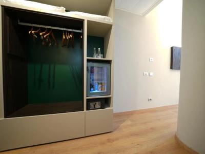 Pisa Tower Plaza - 37