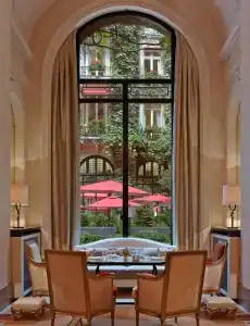 Hôtel Plaza Athénée - Dorchester Collection - 1