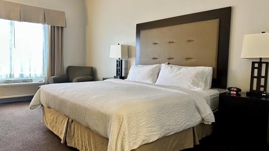 Holiday Inn Express Vancouver North - 48